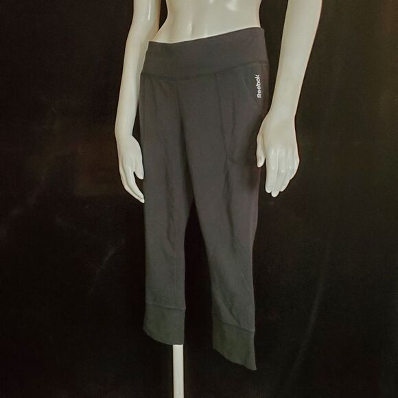 Reebok Black Capris (M) - Picture 1 of 5
